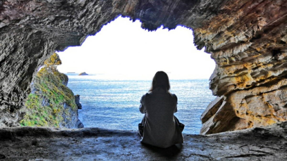 Cova da Doncela cave